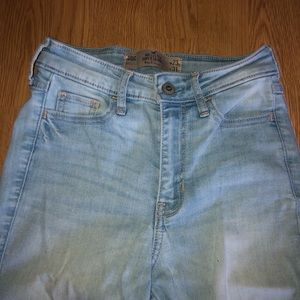 high waisted light wash skinny jeans !